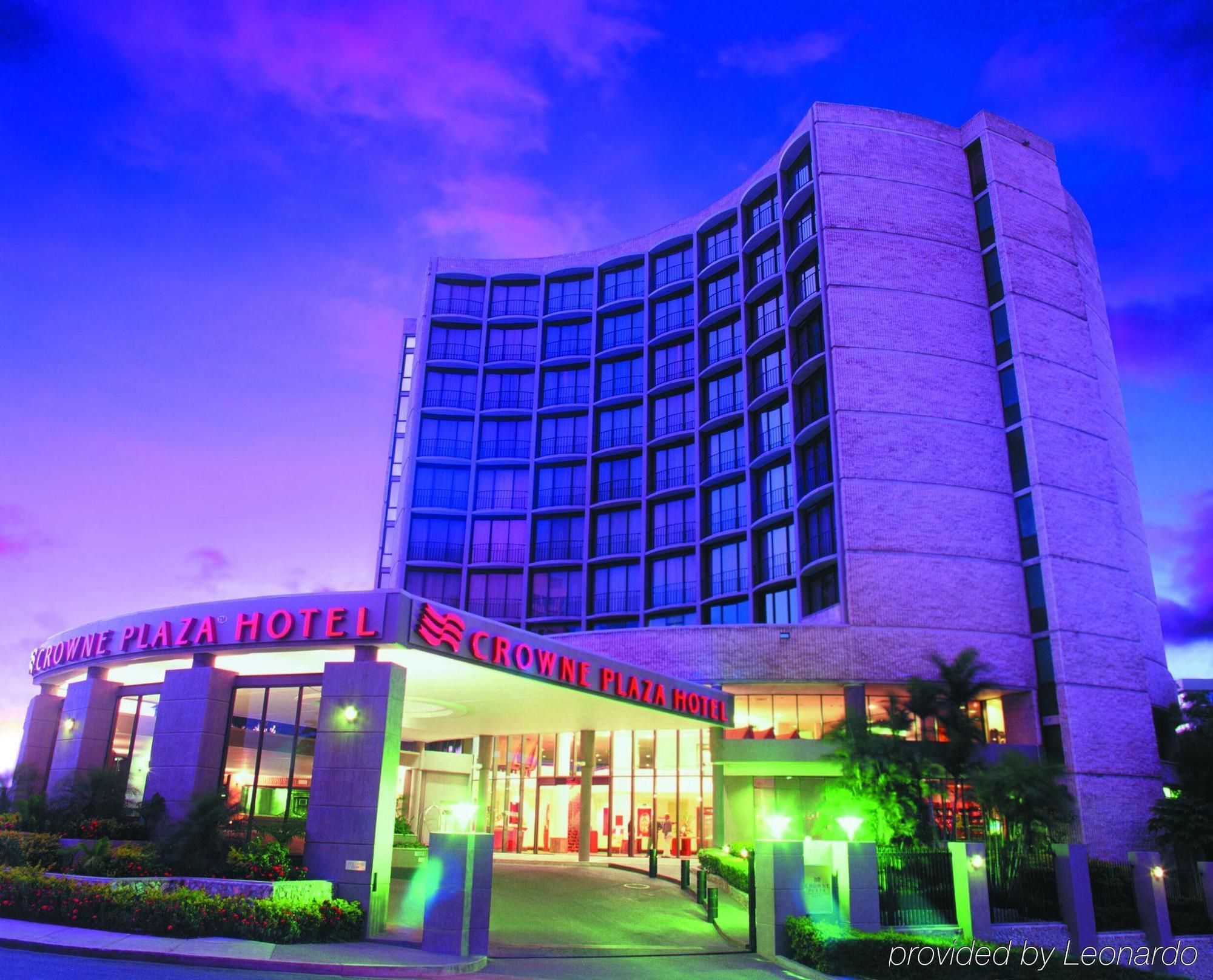 Crown Hotel Port Moresby Extérieur photo