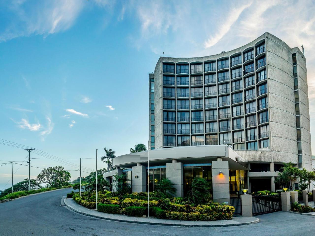 Crown Hotel Port Moresby Extérieur photo